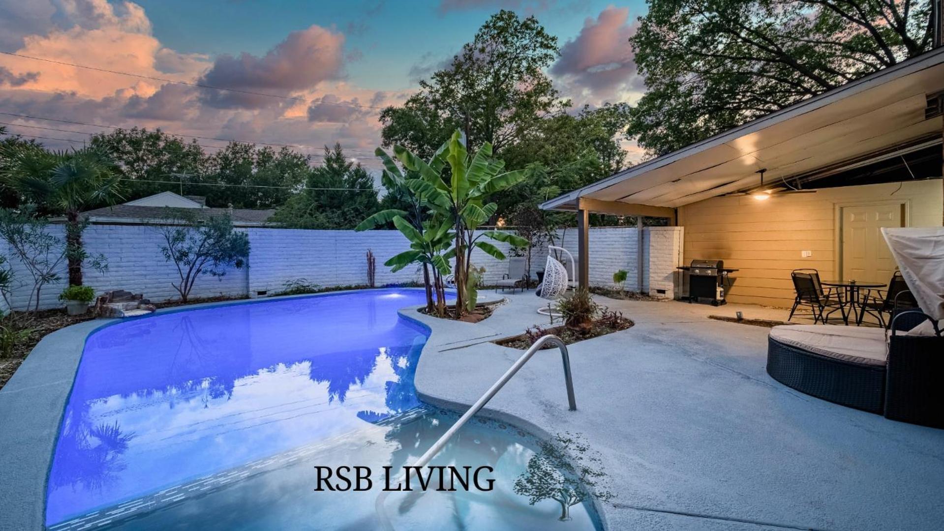 Stunning 5Br 2Ba Holiday Home With Private Pool And Cinema Dallas Extérieur photo